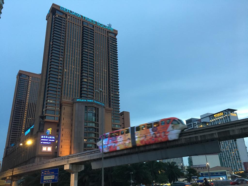 Rainbow Service Suite At Times Square Kuala Lumpur Zewnętrze zdjęcie